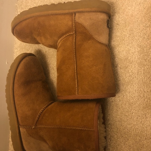 uggs - Picture 3 of 4